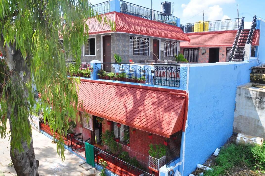 Ranjana Guesthouse Hampi Bagian luar foto