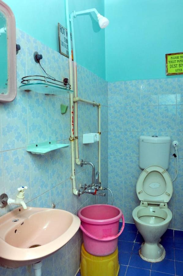Ranjana Guesthouse Hampi Bagian luar foto