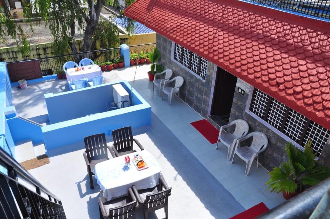 Ranjana Guesthouse Hampi Bagian luar foto