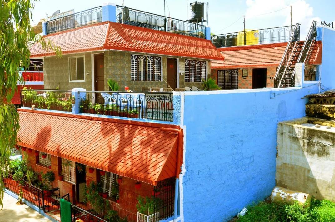 Ranjana Guesthouse Hampi Bagian luar foto